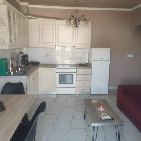 Lazarus Apartment